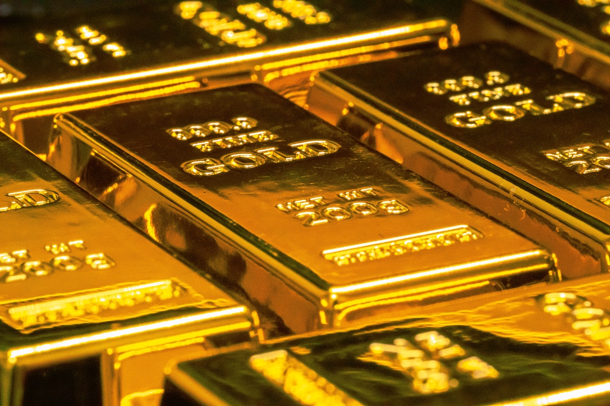 Wonderinterest | Cena zlata opäť atakovala hranicu 2000 USD za uncu