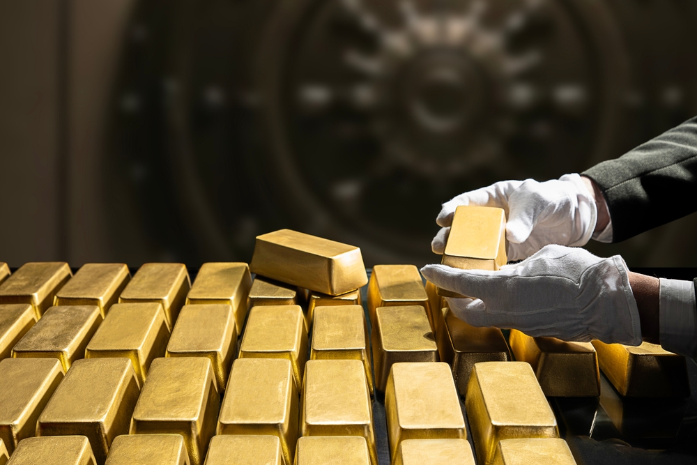 Gold's growth has temporarily halted. It is now only tens of dollars away from the 4,000 mark